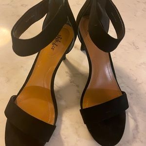 Style and Co suede sandals 8